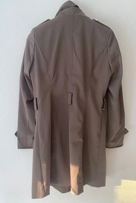 Abrigo impermeable "Miss Sissi" color topo estilo militar T 40 – photo 3